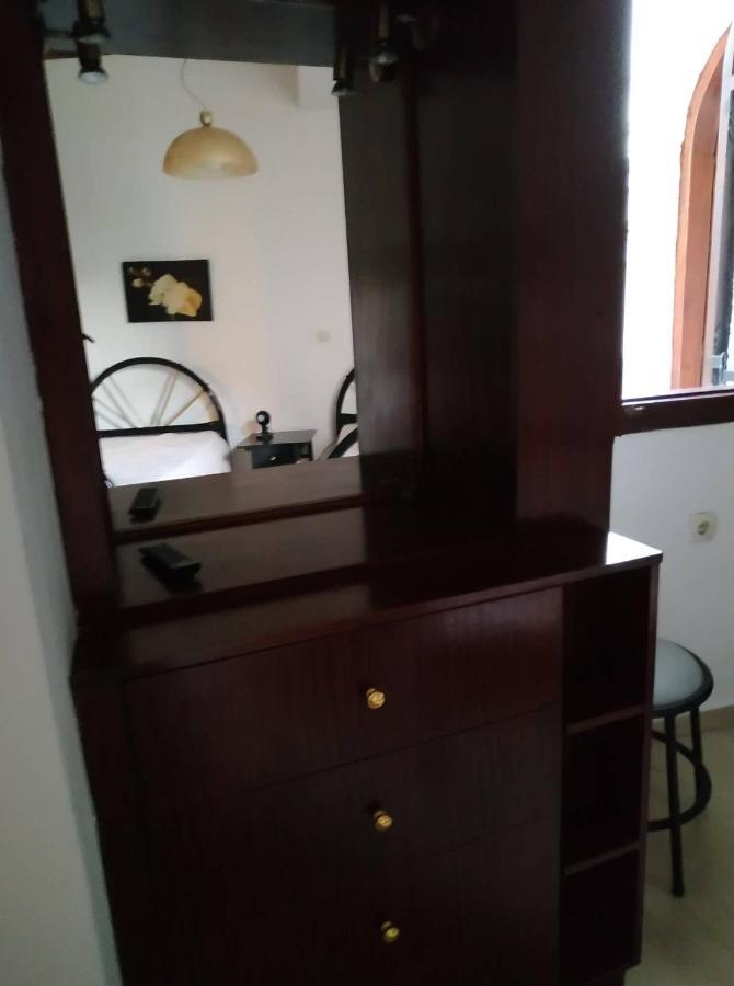 Nancy'S Rooms Gouvia Ngoại thất bức ảnh
